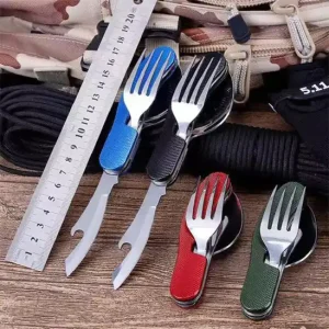 دارای قاشق و چنگال تاشو و جداشونده تمام استیل مجهز به چاقوی تیز و درب بازکن بطری