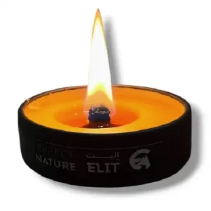 شمع نجات الیت در حالت روشن با شعله